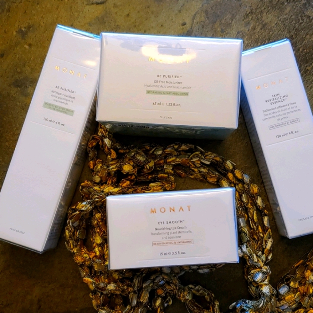 Monat be purified skincare set